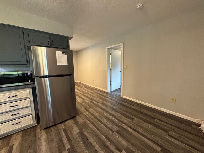 Building Photo - 14467 Worth Ln