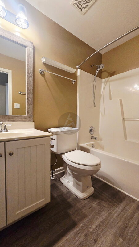 Building Photo - 203 Elmbrook Ln