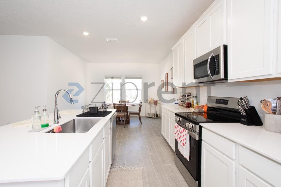 Building Photo - 1688 Lachlan Cir