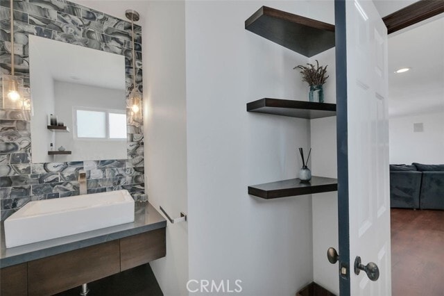 Building Photo - 225 33rd St