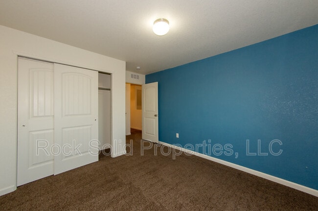 Building Photo - 6963 Countryside Ave