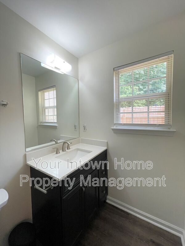 Building Photo - 2780 Silver Hill Terrace SE
