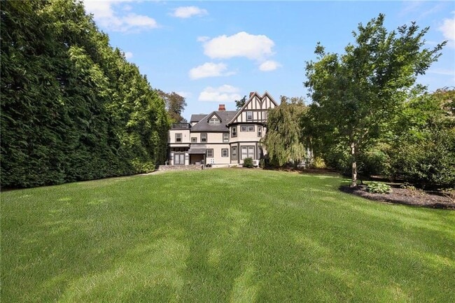 Building Photo - 107 Old Beach Rd