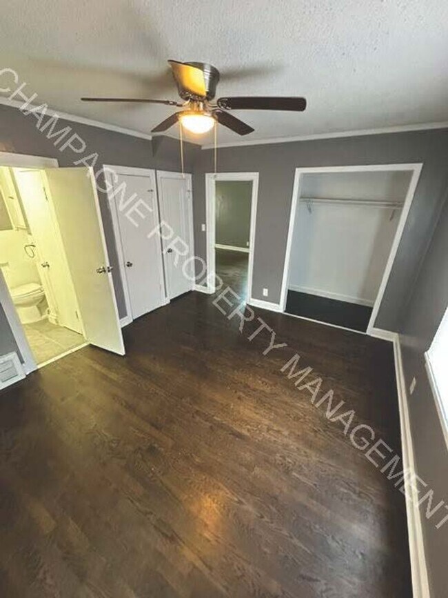Building Photo - Fully updated home in KC