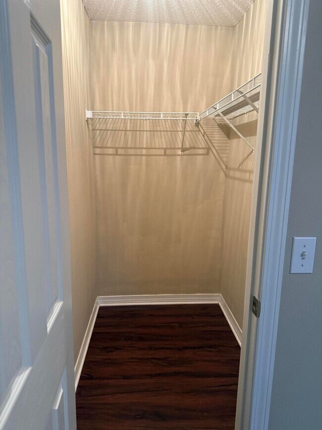 Building Photo - 2369 Andorra St