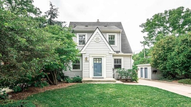 Building Photo - 1205 Miller Ave