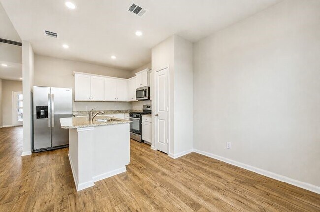Building Photo - 1512 Jean Mdw Dr