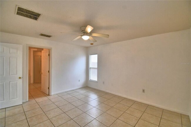 Building Photo - 662 Basingstoke Ct