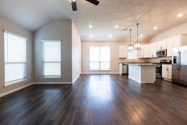 Building Photo - 1001 Rootstock Rd.