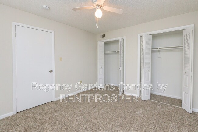 Building Photo - 4301 Lizshire Ln