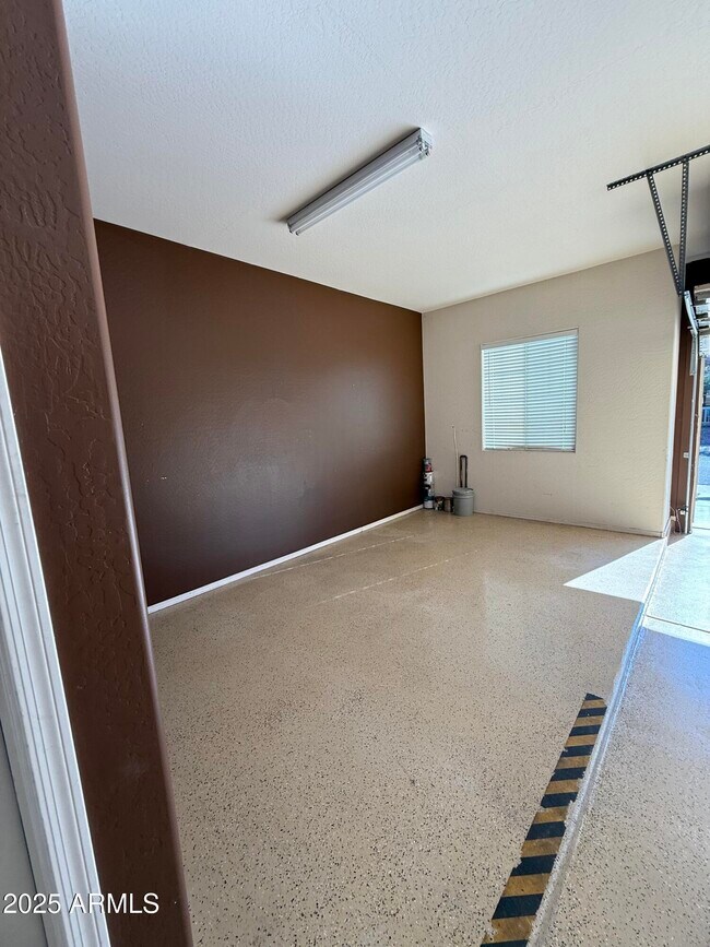 Building Photo - 4326 W Aracely Dr