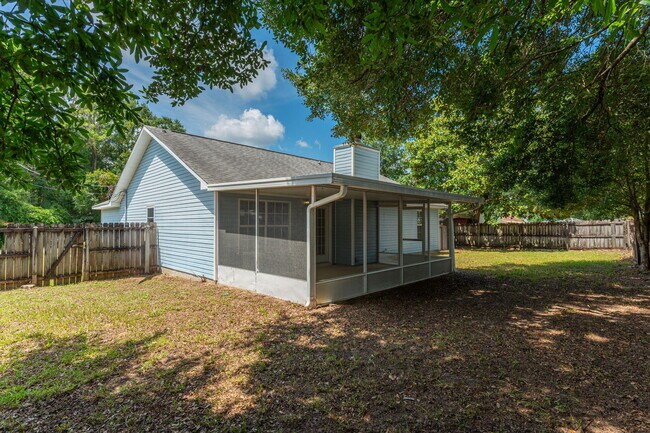 Building Photo - 4253 Antioch Rd