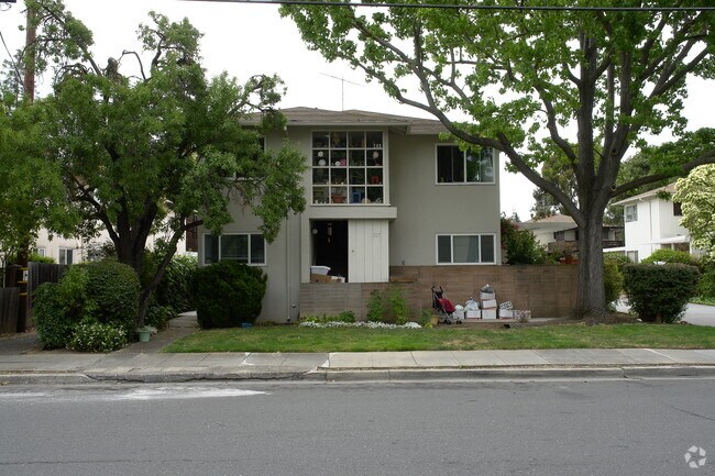 Primary Photo - 837 Roble Ave