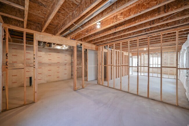 Building Photo - 2541 N Fall Breeze Wy