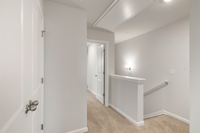Building Photo - 128 Mattie Ct