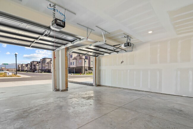 Building Photo - 489 W 1760 N