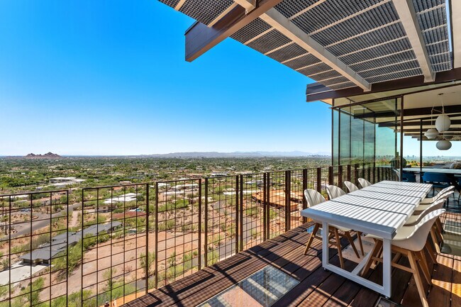 Building Photo - 4925 E Red Rock Dr