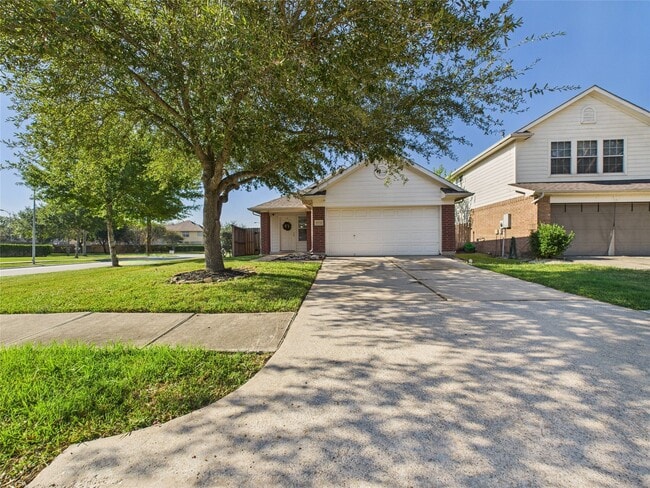 Building Photo - 3318 Field Manor Ln