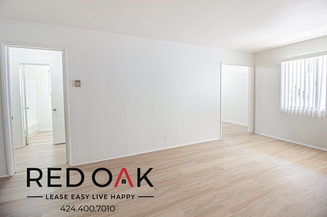 Building Photo - 854 5th St