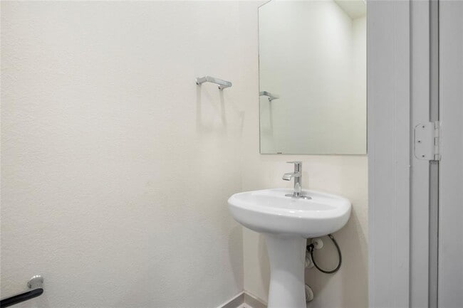 Building Photo - 8006 Linda Michelle Ln