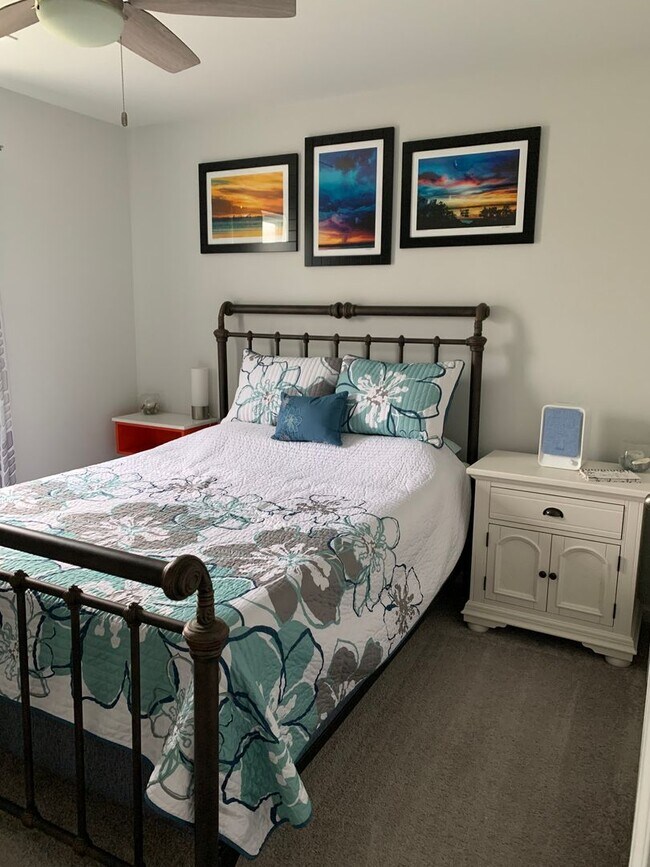Building Photo - Wonderful Moncks Corner Home!