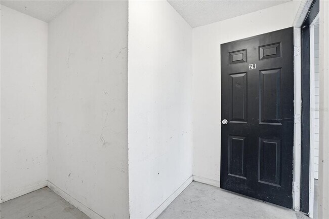 Building Photo - 3275 Haviland Ct