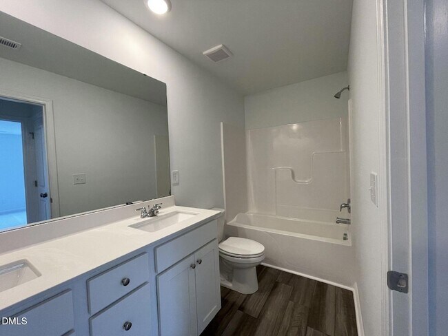 Building Photo - 213 Lily Patch Ln