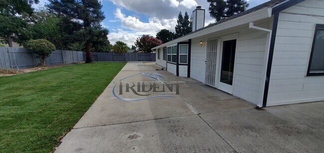 Building Photo - Beautiful Yuba City located in the Terra Buena area