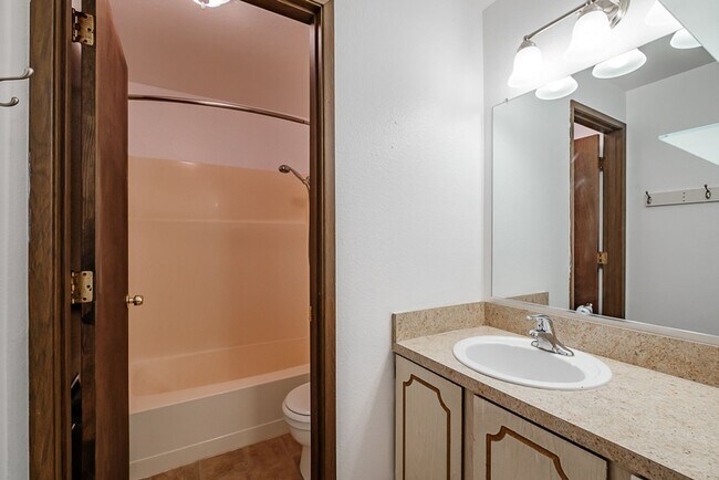 Building Photo - 415-01 Krasilovsky