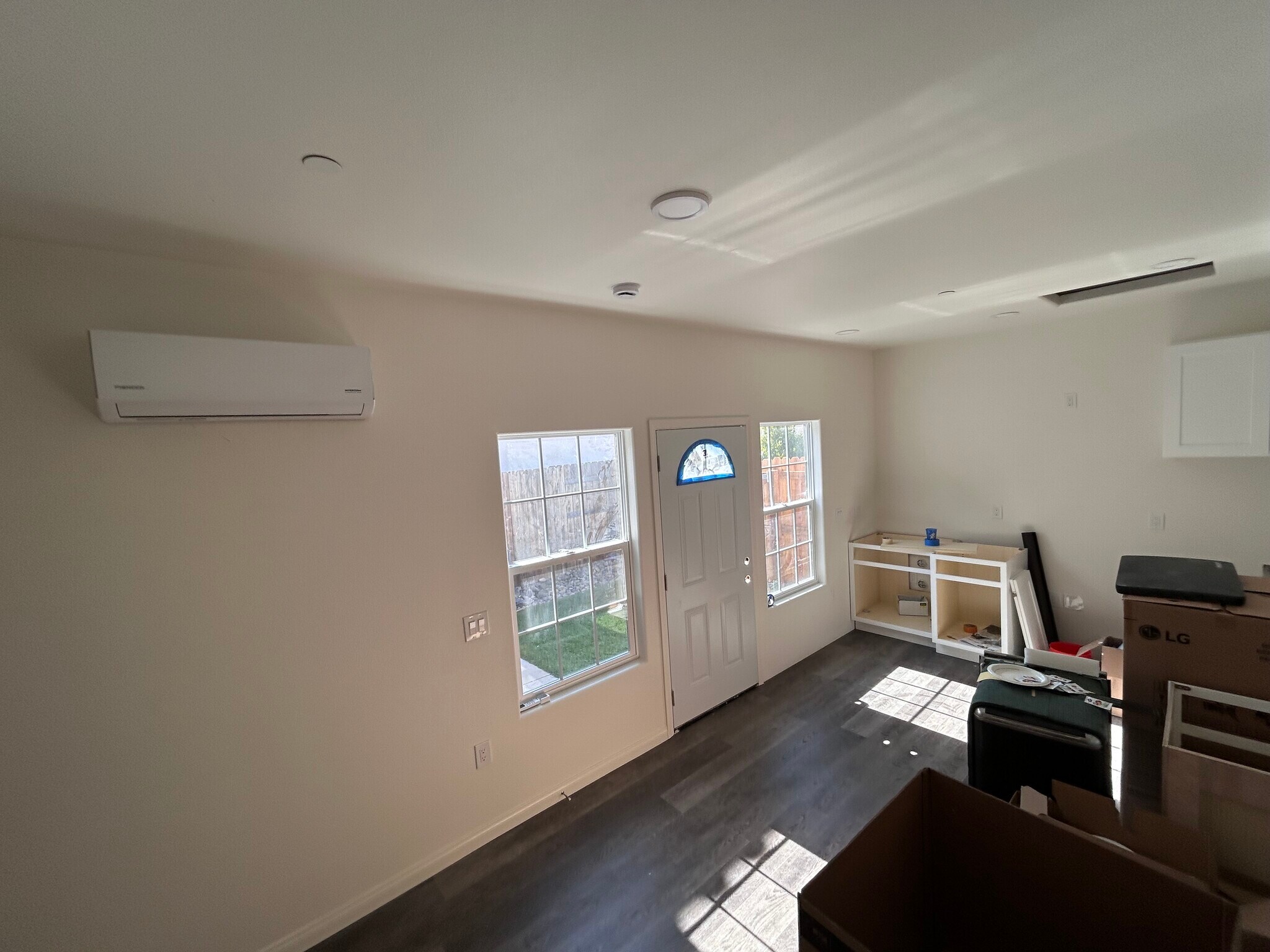 Building Photo - 1467 W Hartford Way