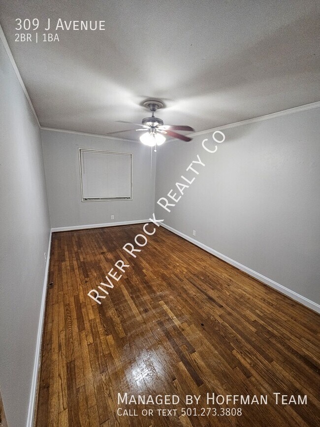 Building Photo - 309 W J Ave