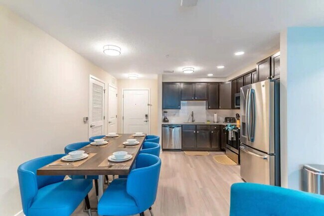 Building Photo - 4001 Breakview Dr
