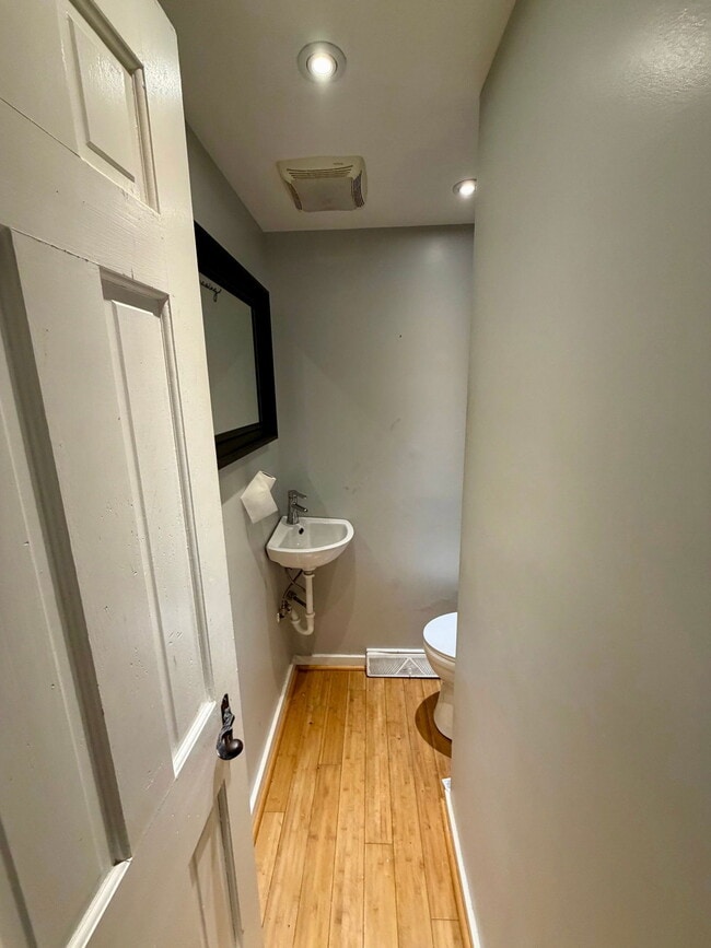 Building Photo - 139 Howard Ave