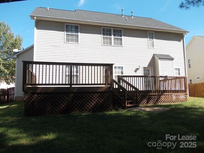 Building Photo - 14616 Eastgrove Dr