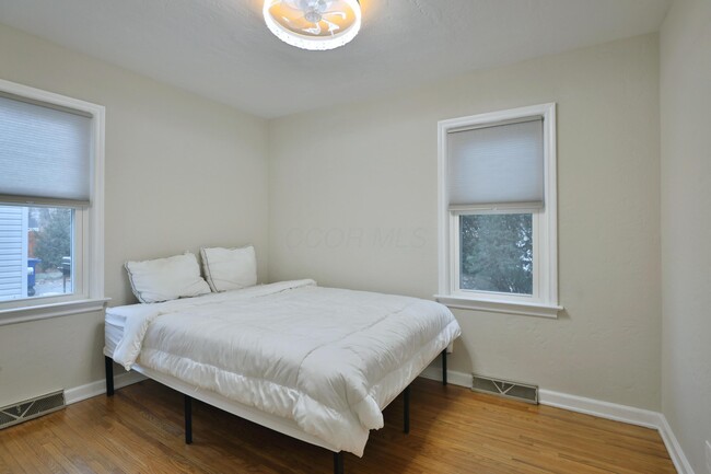 Building Photo - 124 N Gould Rd