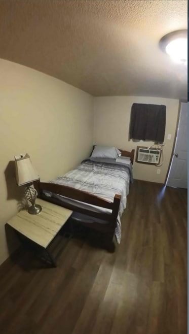 Building Photo - 2600 Lake Ave