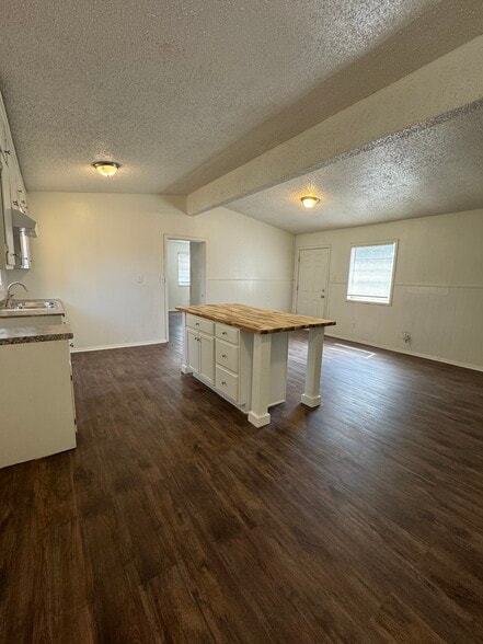Building Photo - 5606 46th St