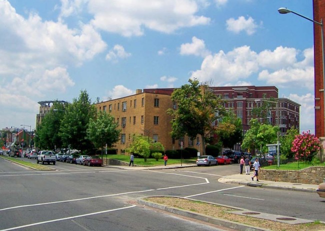 Building Photo - New Hampshire House