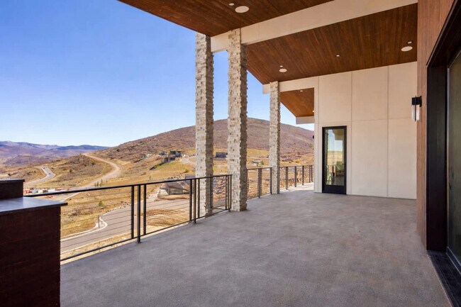 Building Photo - 3683 E Huntley Wy