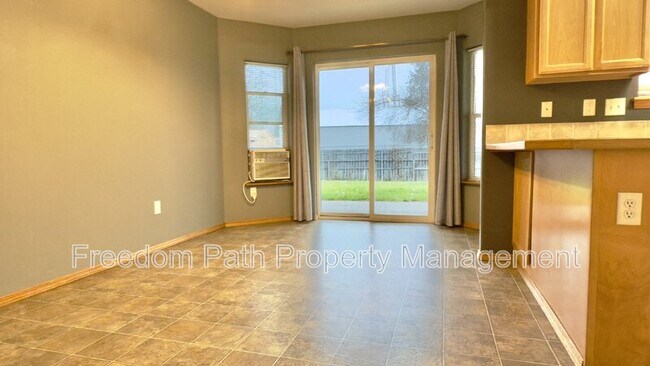 Building Photo - 1181 Elderberry Cir