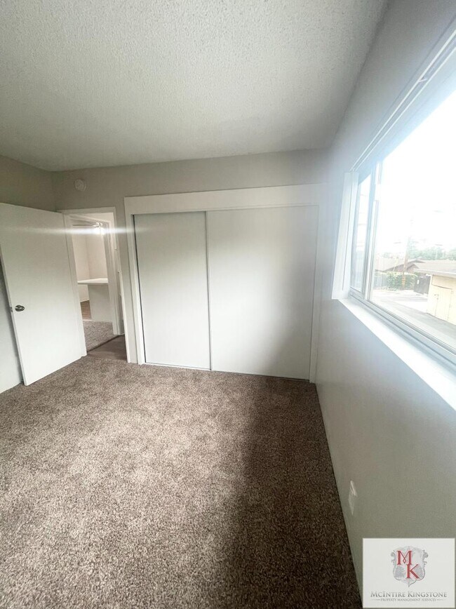 Building Photo - 2.0 bedroom in Monrovia California 91016