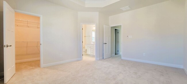 Building Photo - Brand new 3 story Townhome in Centerpointe...