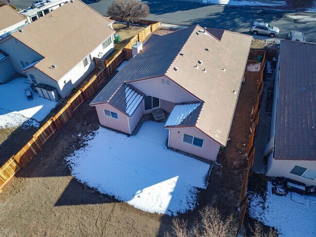 Building Photo - One Story Home in Sparks