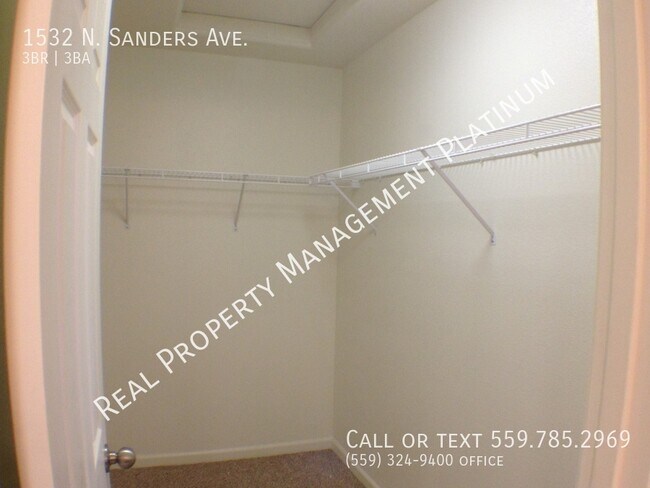 Building Photo - 1532 N Sanders Ave
