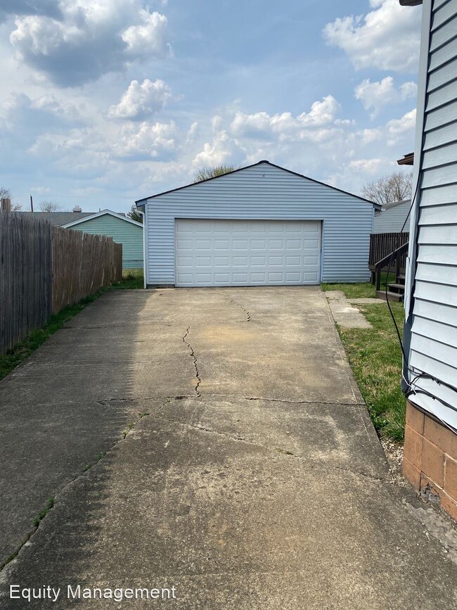 Building Photo - 3 br, 2 bath House - 2603 Walnut St.