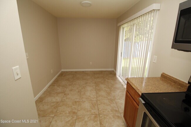 Building Photo - 151 Mabry St