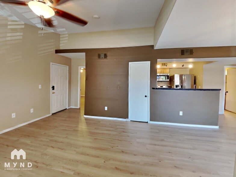 Building Photo - 45 Maleena Mesa St