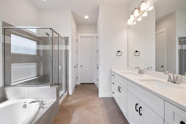 Building Photo - 259 Silver Pass