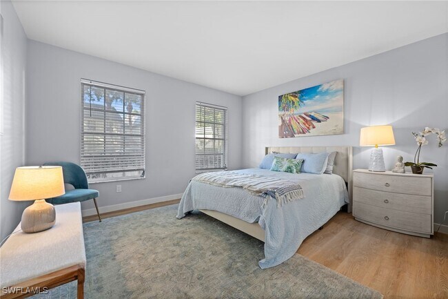 Building Photo - 208 Bobolink Way