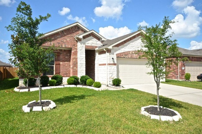 Building Photo - 8211 Running Brook Ln